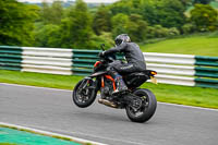 Evening Adv_Mid Group Black Bikes